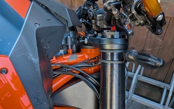 Gebrauchtmotorrad KTM 1290 Super Duke R - Bild 2