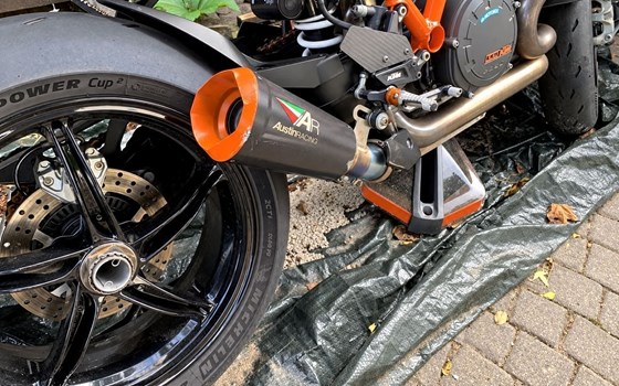 Gebrauchtmotorrad KTM 1290 Super Duke R - Bild 4