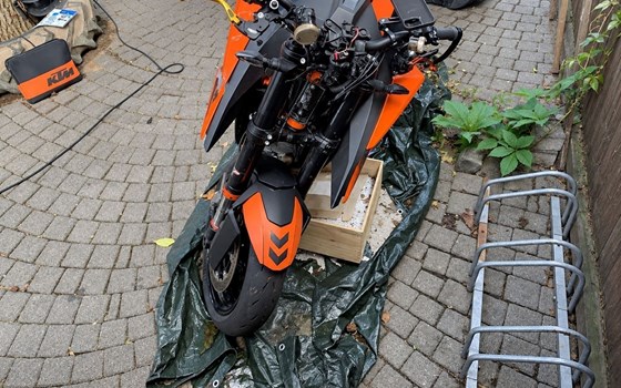 Gebrauchtmotorrad KTM 1290 Super Duke R - Bild 9