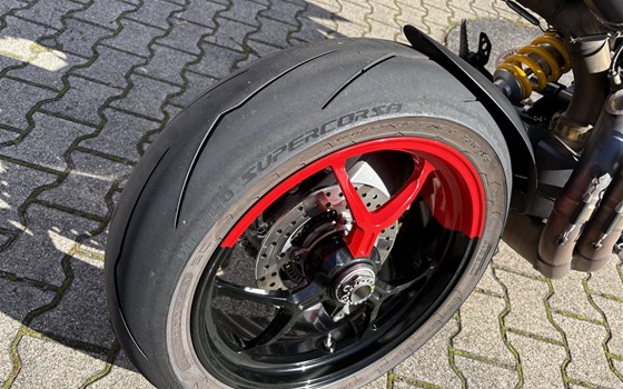 Gebrauchtmotorrad Ducati Hypermotard 950 RVE - Bild 9