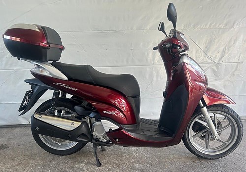 Honda SH300i