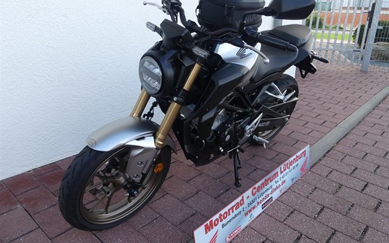 Gebrauchtmotorrad Honda CB125R - Bild 3