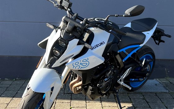 Gebrauchtmotorrad Suzuki GSX-8S - Bild 4