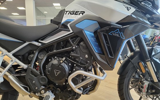 Gebrauchtmotorrad Triumph Tiger 900 Alpine Edition - Bild 2