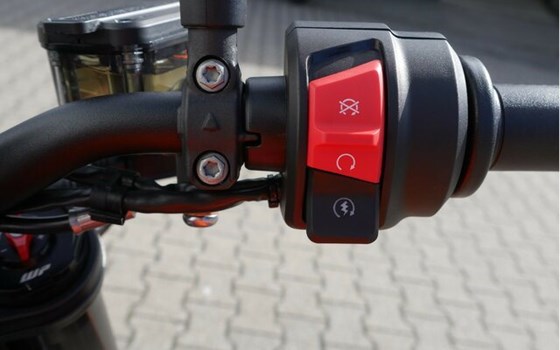 Neufahrzeug KTM 790 Duke - Bild 11