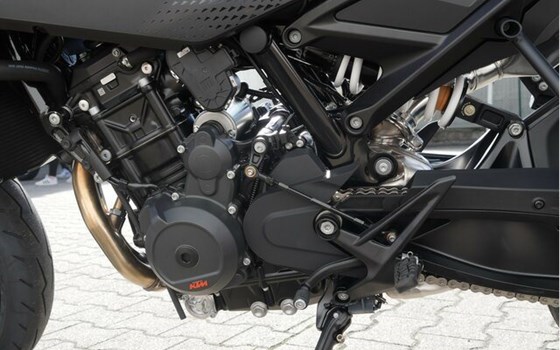 Neufahrzeug KTM 790 Duke - Bild 9