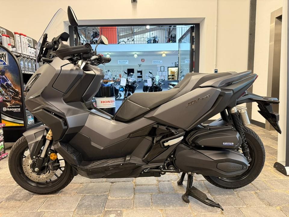 Honda ADV350