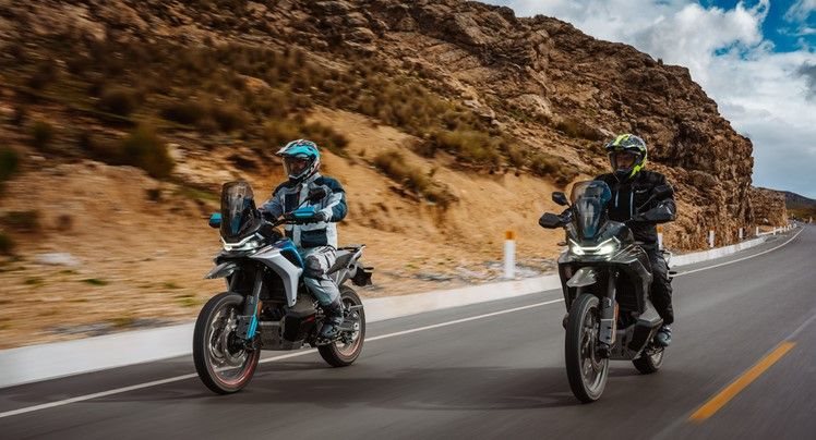 CFMOTO 800MT-X