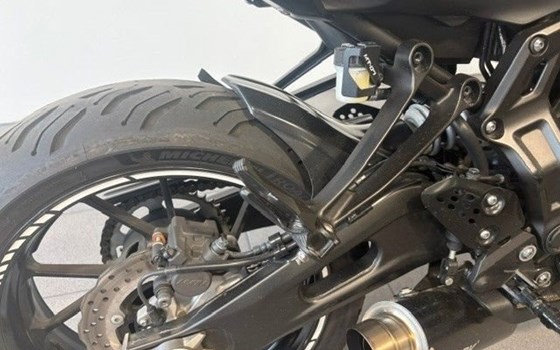 Gebrauchtmotorrad Yamaha MT-07 - Bild 2