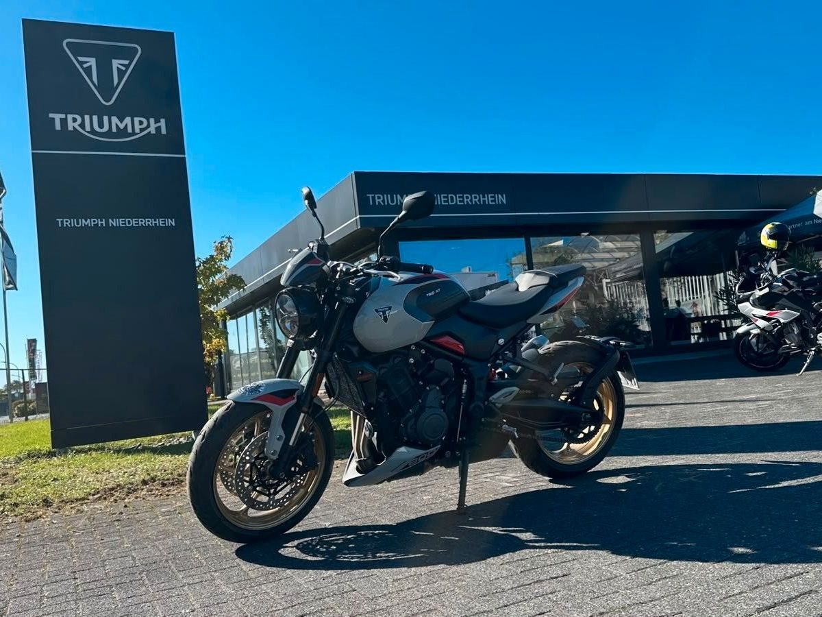 Triumph Trident 800