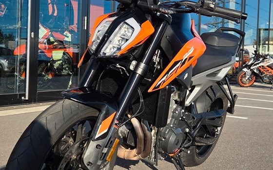 Gebrauchtmotorrad KTM 790 Duke L - Bild 2