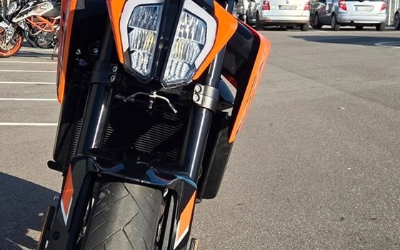 Gebrauchtmotorrad KTM 790 Duke L - Bild 3