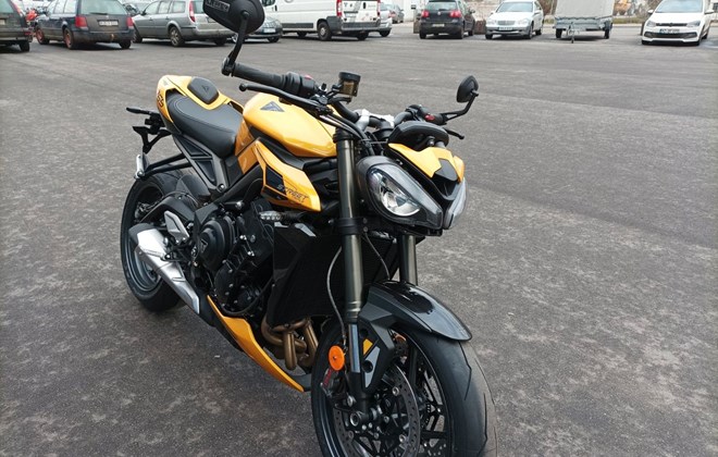 Triumph Street Triple RS