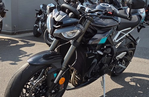 Neumotorrad Triumph Street Triple RS