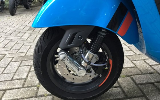 Neufahrzeug Vespa GTS 310 SuperSport - Bild 12