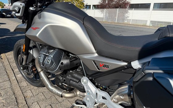 Neufahrzeug Moto Guzzi V85 Strada - Bild 12