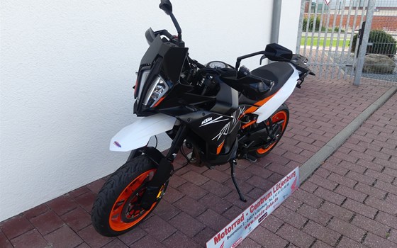 Gebrauchtmotorrad KTM 890 SMT - Bild 3