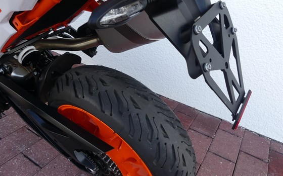Gebrauchtmotorrad KTM 890 SMT - Bild 6