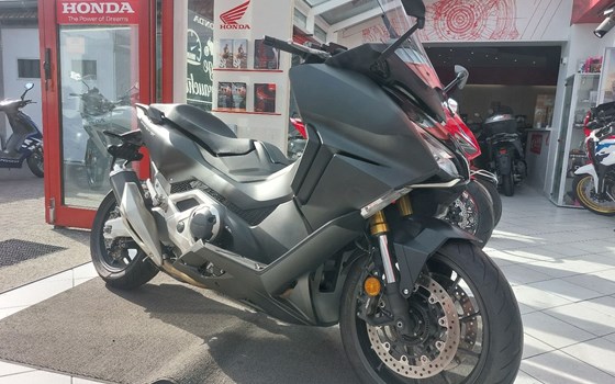 Gebrauchtmotorrad Honda Forza 750 - Bild 1