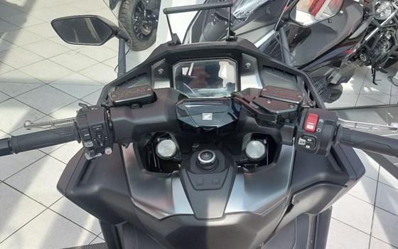 Gebrauchtmotorrad Honda Forza 750 - Bild 4
