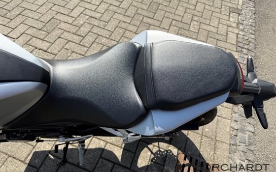 Gebrauchtmotorrad Honda CB125R - Bild 14