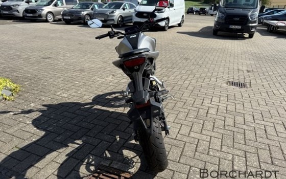 Gebrauchtmotorrad Honda CB125R - Bild 4