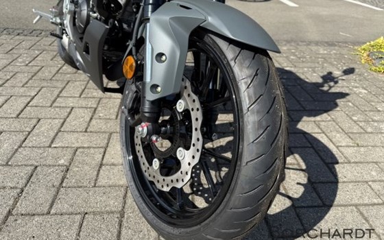 Gebrauchtmotorrad Honda CB125R - Bild 9