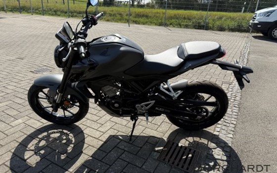 Gebrauchtmotorrad Honda CB125R - Bild 6