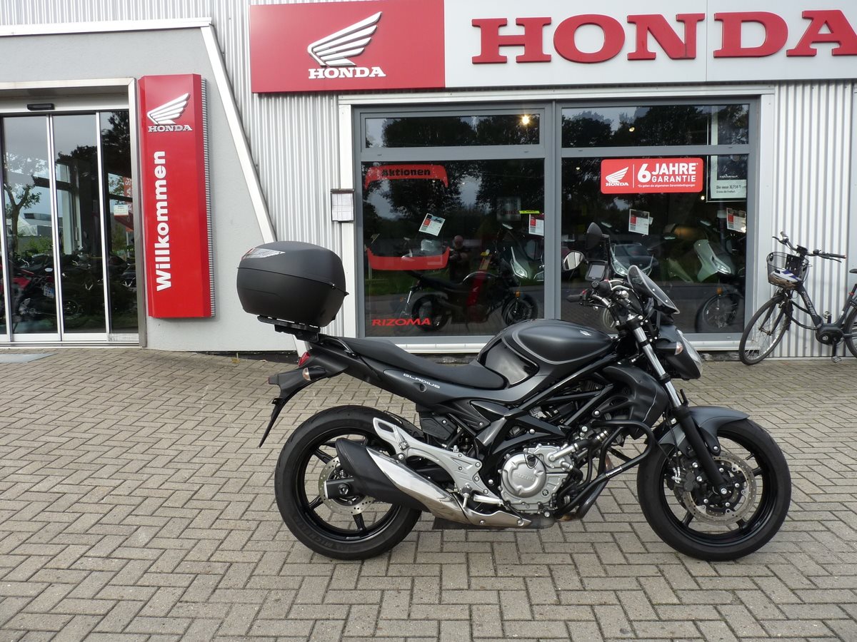 Suzuki SFV 650 Gladius