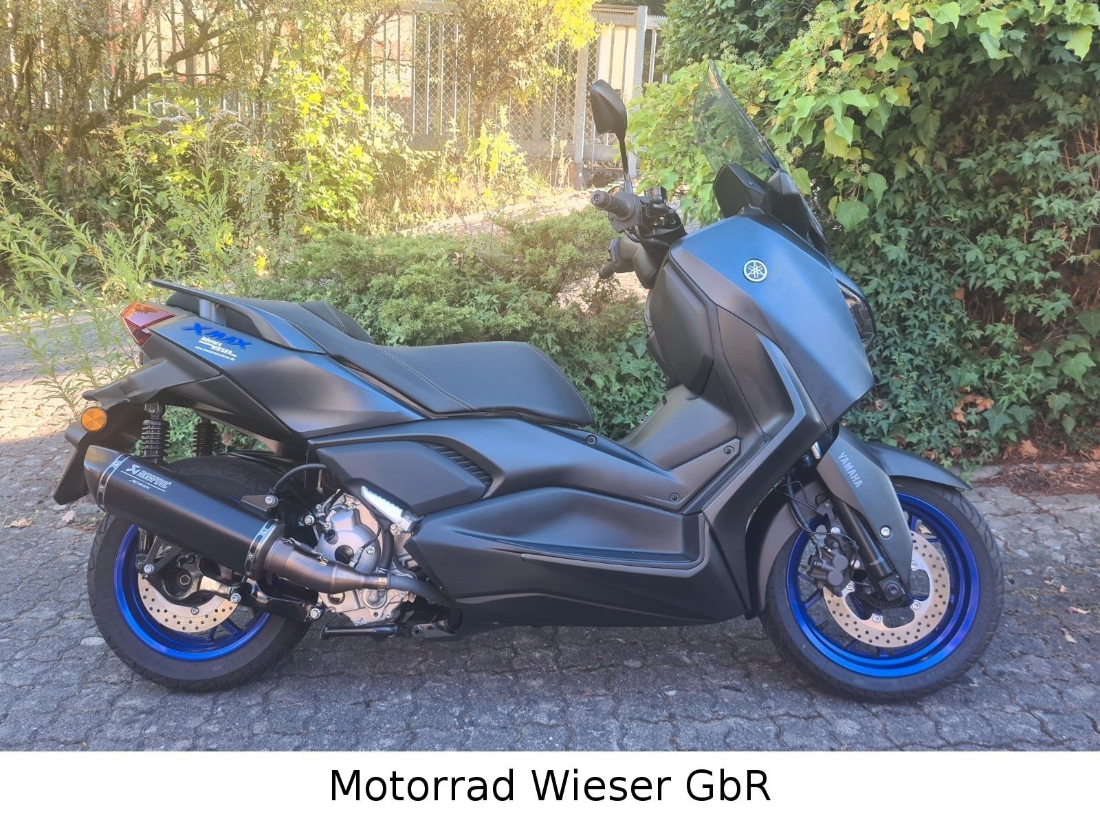 Yamaha XMAX 300