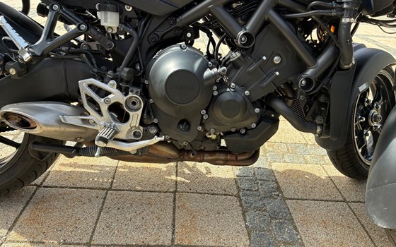 Gebrauchtmotorrad Yamaha Niken GT - Bild 9