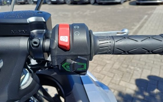Gebrauchtmotorrad Kawasaki Ninja 7 Hybrid - Bild 13