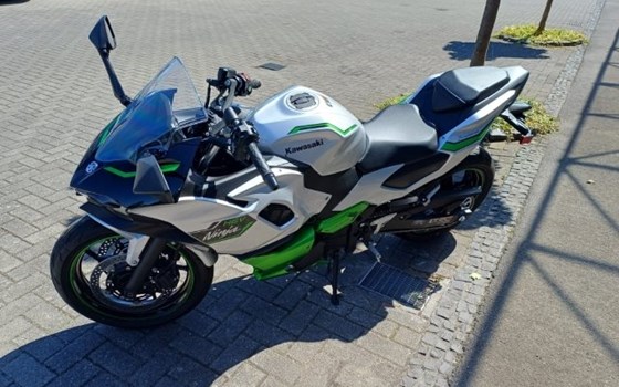 Gebrauchtmotorrad Kawasaki Ninja 7 Hybrid - Bild 8
