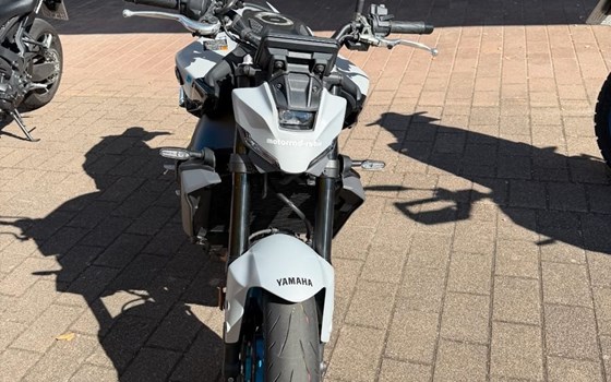 Gebrauchtmotorrad Yamaha MT-09 - Bild 2