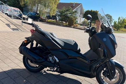 Yamaha XMAX 300 Tech MAX+