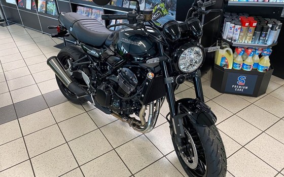 Neufahrzeug Kawasaki Z900 RS Black Ball Edition - Bild 3