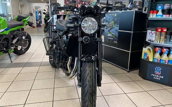 Neufahrzeug Kawasaki Z900 RS Black Ball Edition - Bild 4