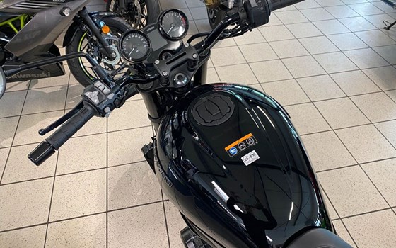 Neufahrzeug Kawasaki Z900 RS Black Ball Edition - Bild 6