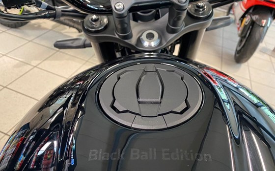 Neufahrzeug Kawasaki Z900 RS Black Ball Edition - Bild 7