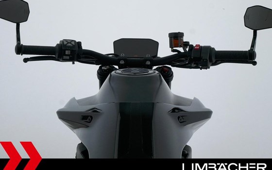 Gebrauchtmotorrad KTM 890 Duke R - Bild 13