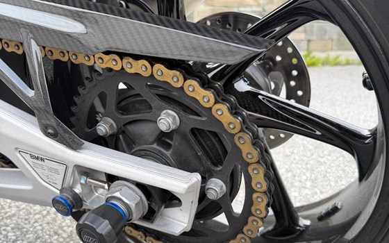 Gebrauchtmotorrad BMW M 1000 RR - Bild 9