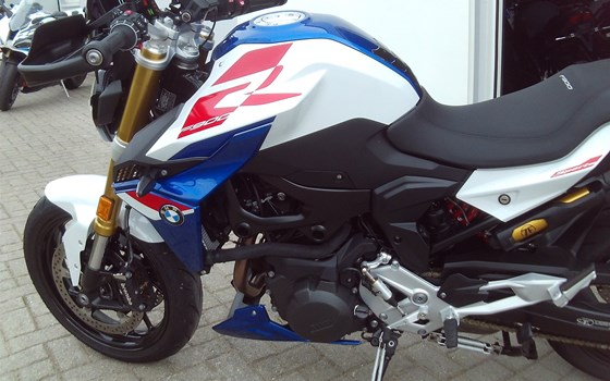 Gebrauchtmotorrad BMW F 900 R - Bild 8