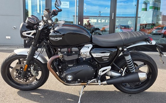 Gebrauchtmotorrad Triumph Speed Twin 1200 - Bild 1