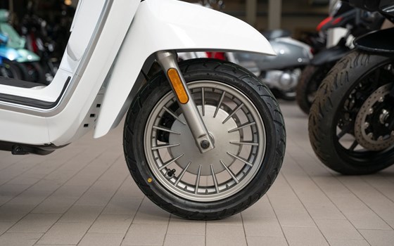 Neufahrzeug Lambretta V125 Special - Bild 17