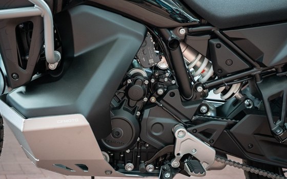 Neufahrzeug CFMOTO 1000MT-X - Bild 13