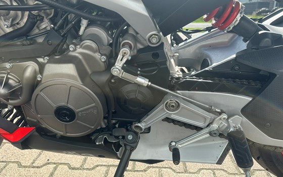 Gebrauchtmotorrad Aprilia Tuono 660 - Bild 9