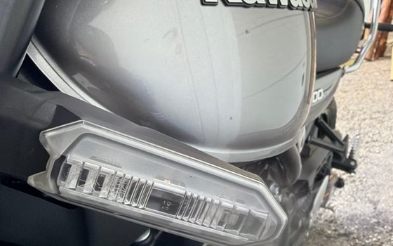 Gebrauchtmotorrad Kawasaki Z900 RS - Bild 4