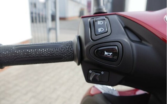 Gebrauchtmotorrad Honda SH125 - Bild 11