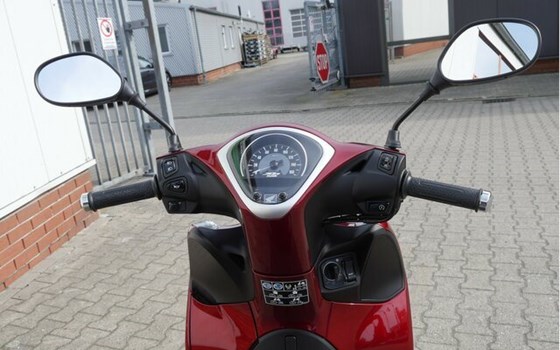 Gebrauchtmotorrad Honda SH125 - Bild 7