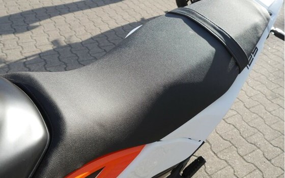 Neufahrzeug KTM 125 Enduro R - Bild 11
